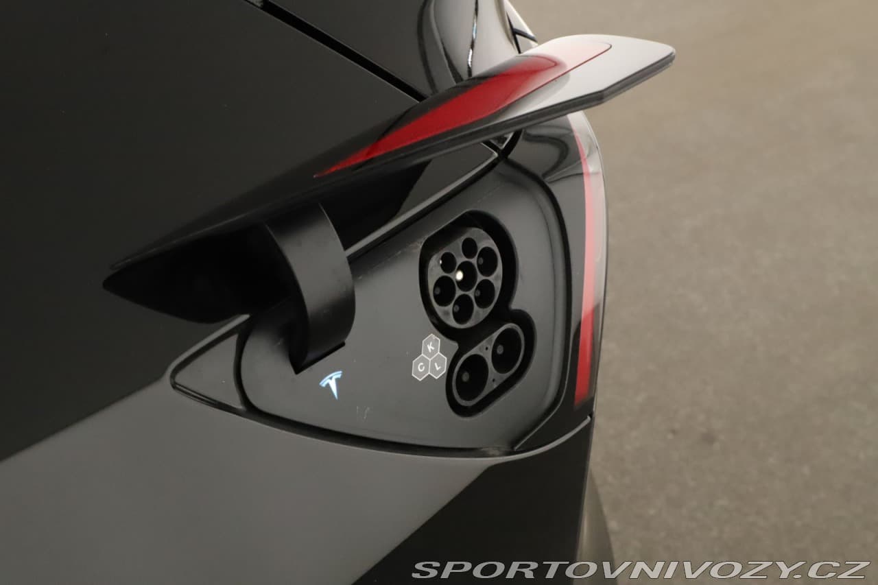 2023 Tesla MODEL Y - 13