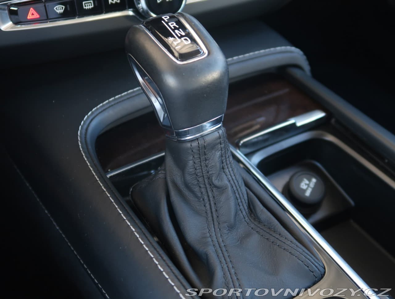 2019 Volvo V90 - 13