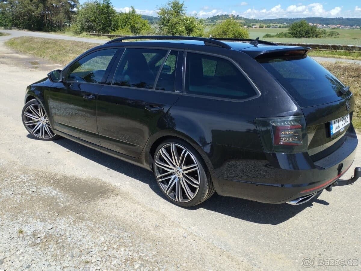 Škoda OCTAVIA - 15