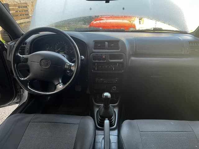 1998 Mazda 323 - 4
