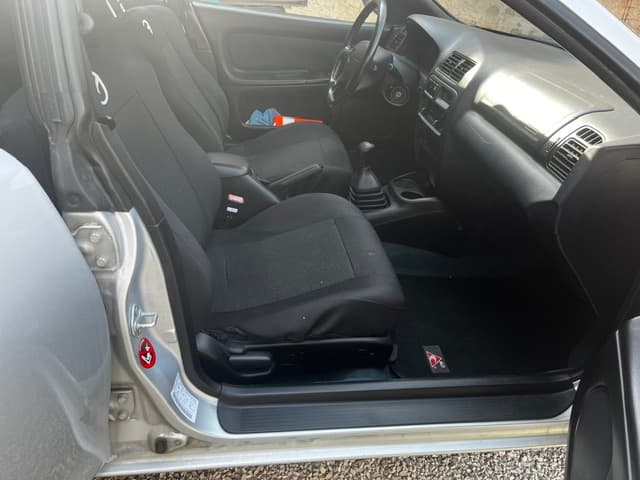 1998 Mazda 323 - 6