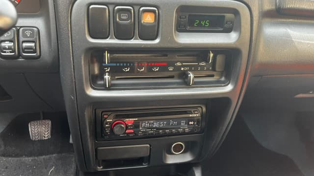 1998 Mazda 323 - 9