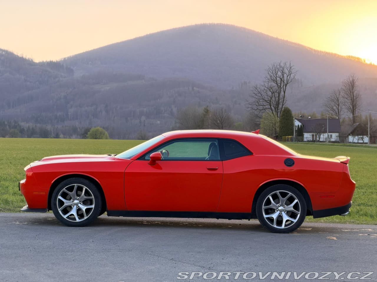 2016 Dodge CHALLENGER - 3