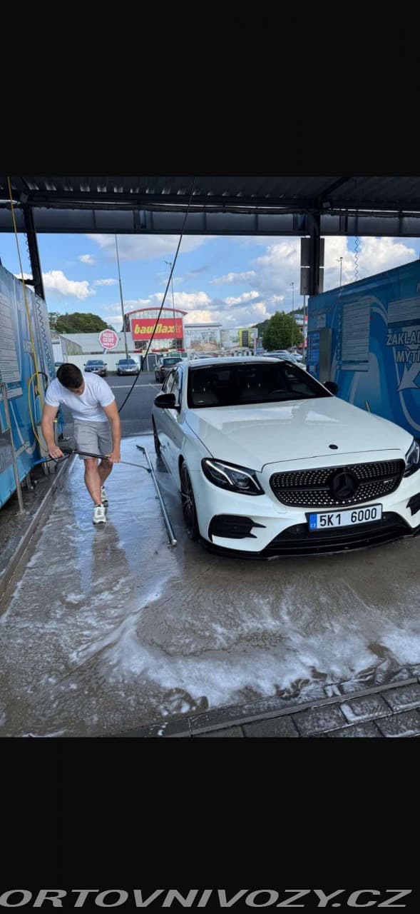 2017 Mercedes-Benz E-CLASS - 5