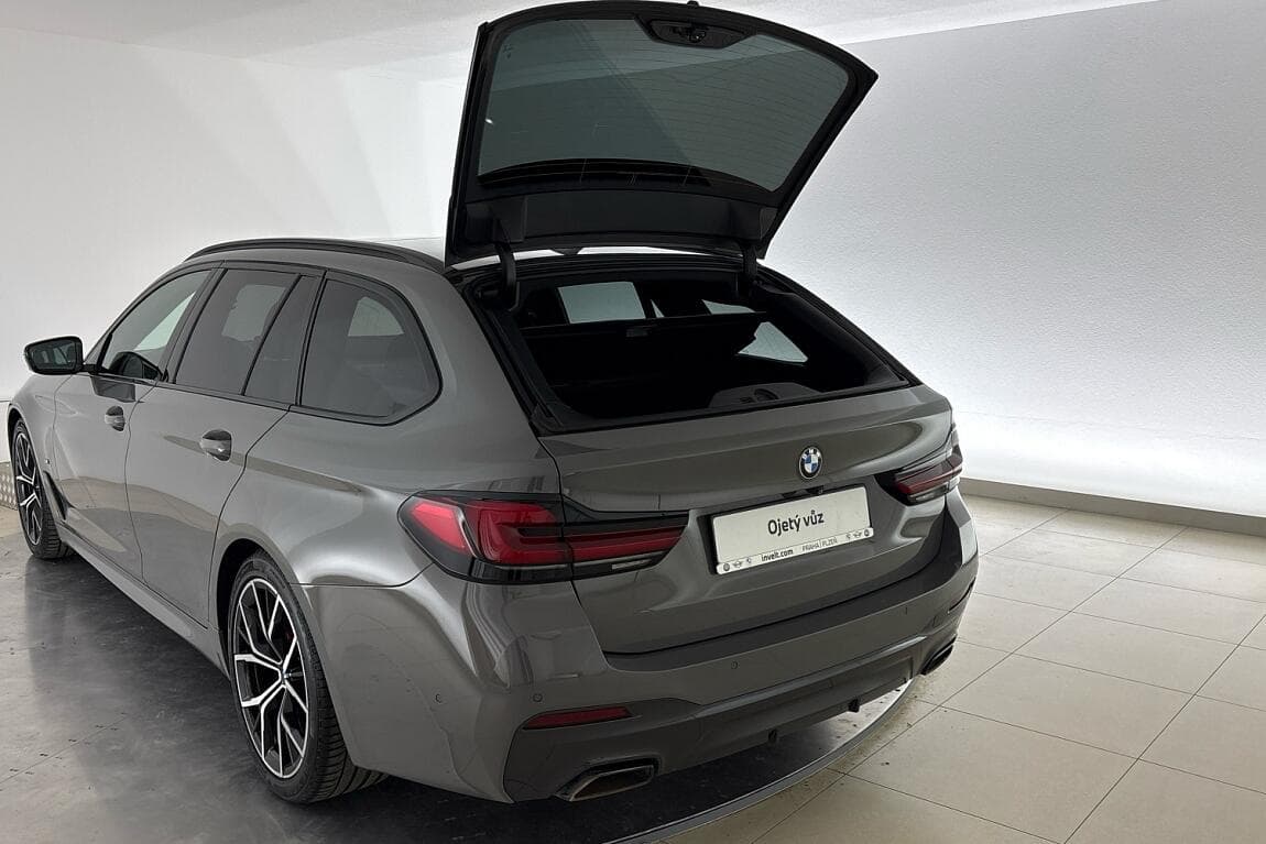 2020 BMW 5-SERIES - 9