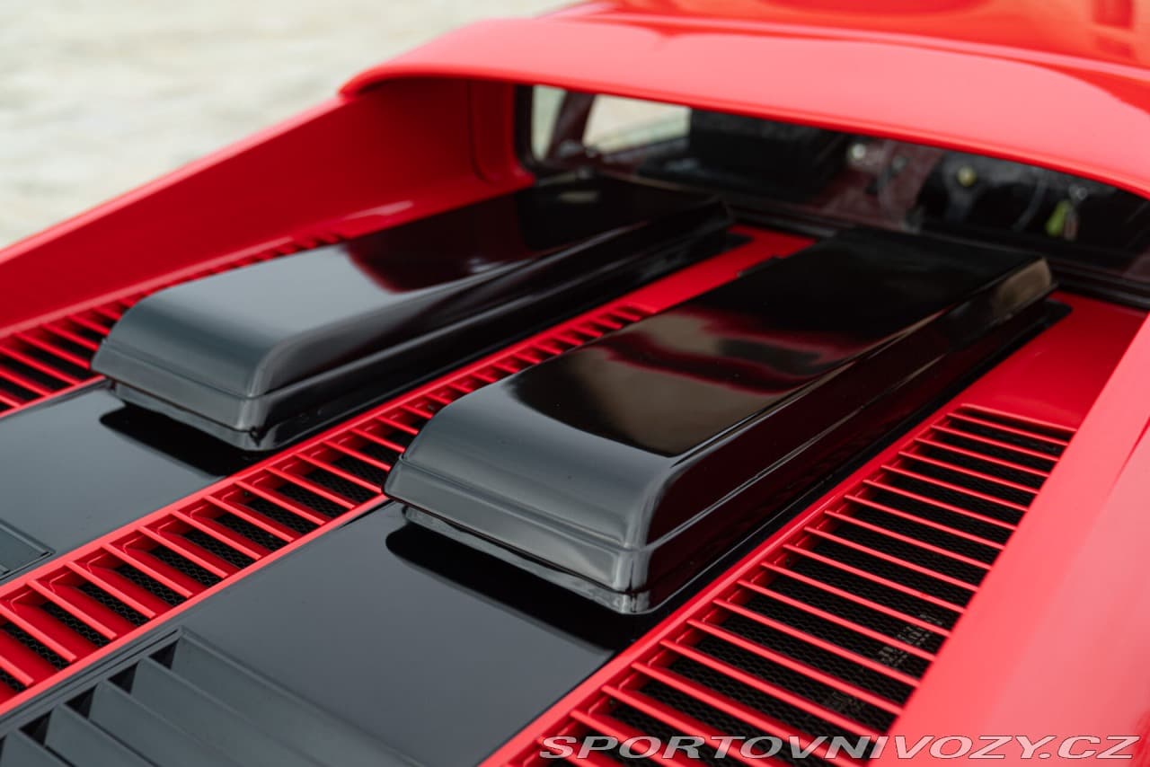 1982 Ferrari 512 - 13