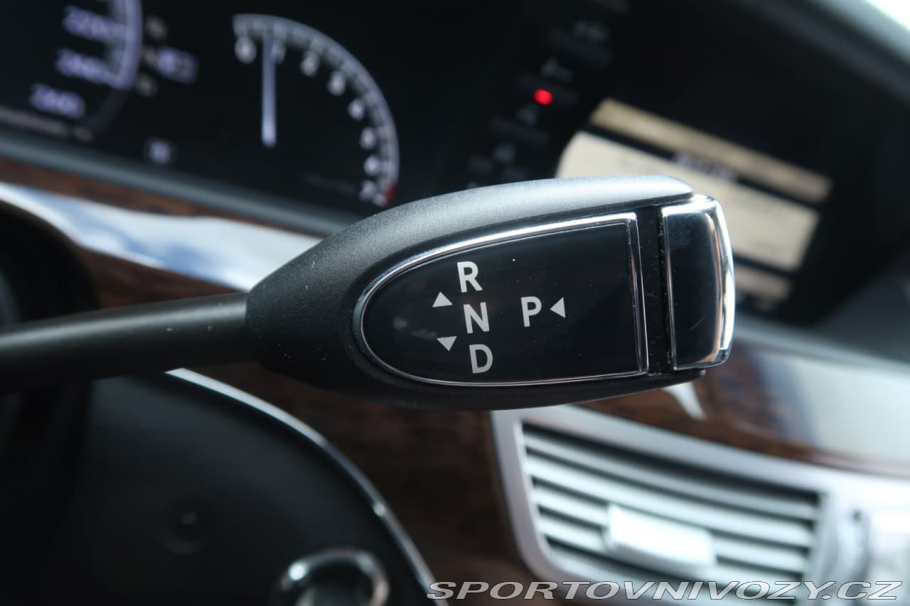 2011 Mercedes-Benz S-CLASS - 25