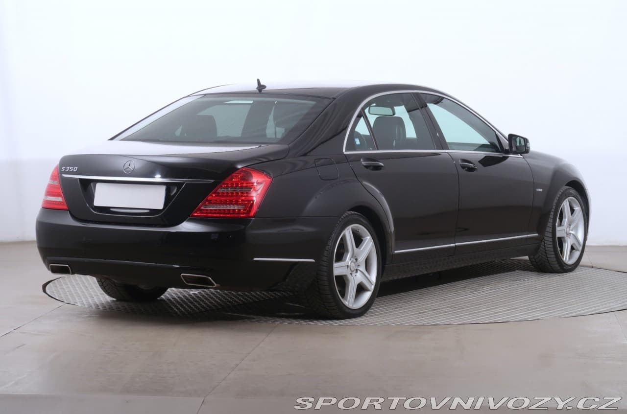 2011 Mercedes-Benz S-CLASS - 9