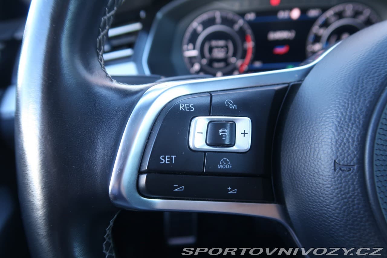 2018 Volkswagen ARTEON - 33