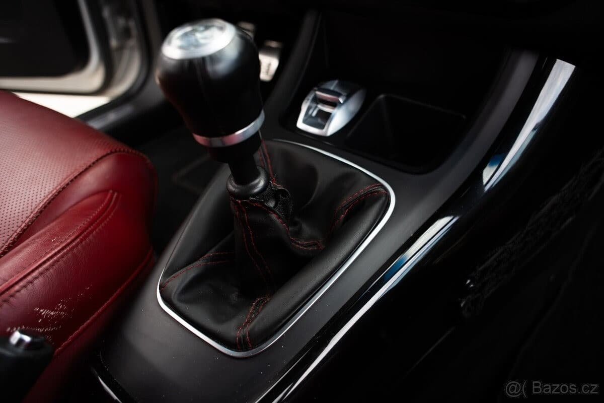 2011 Alfa Romeo GIULIETTA - 6