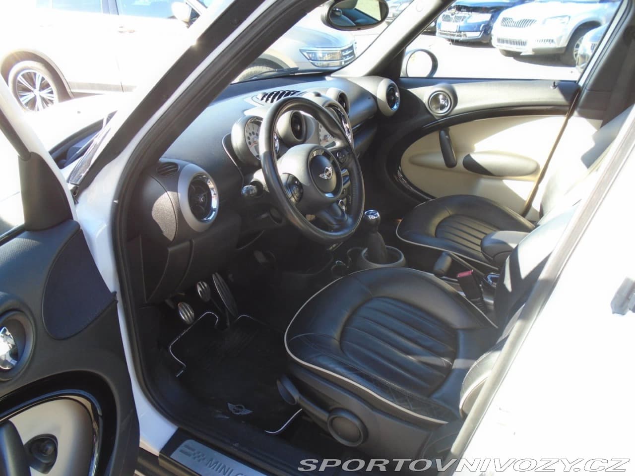 2011 Mini COOPER - 13