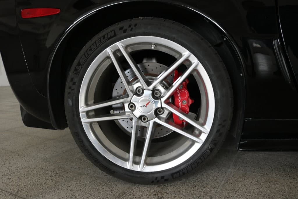 2010 Chevrolet CORVETTE - 16
