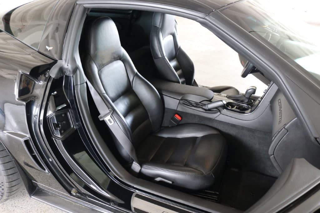 2010 Chevrolet CORVETTE - 9