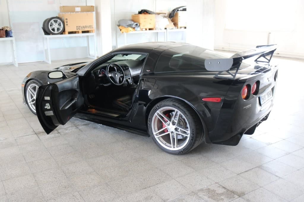 2010 Chevrolet CORVETTE - 10