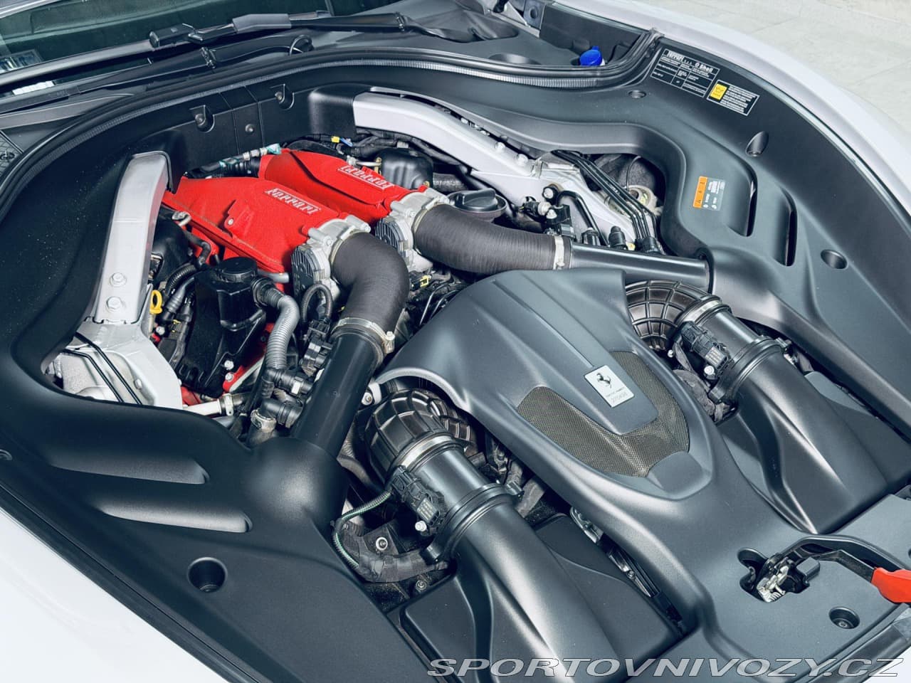 2021 Ferrari ROMA - 12