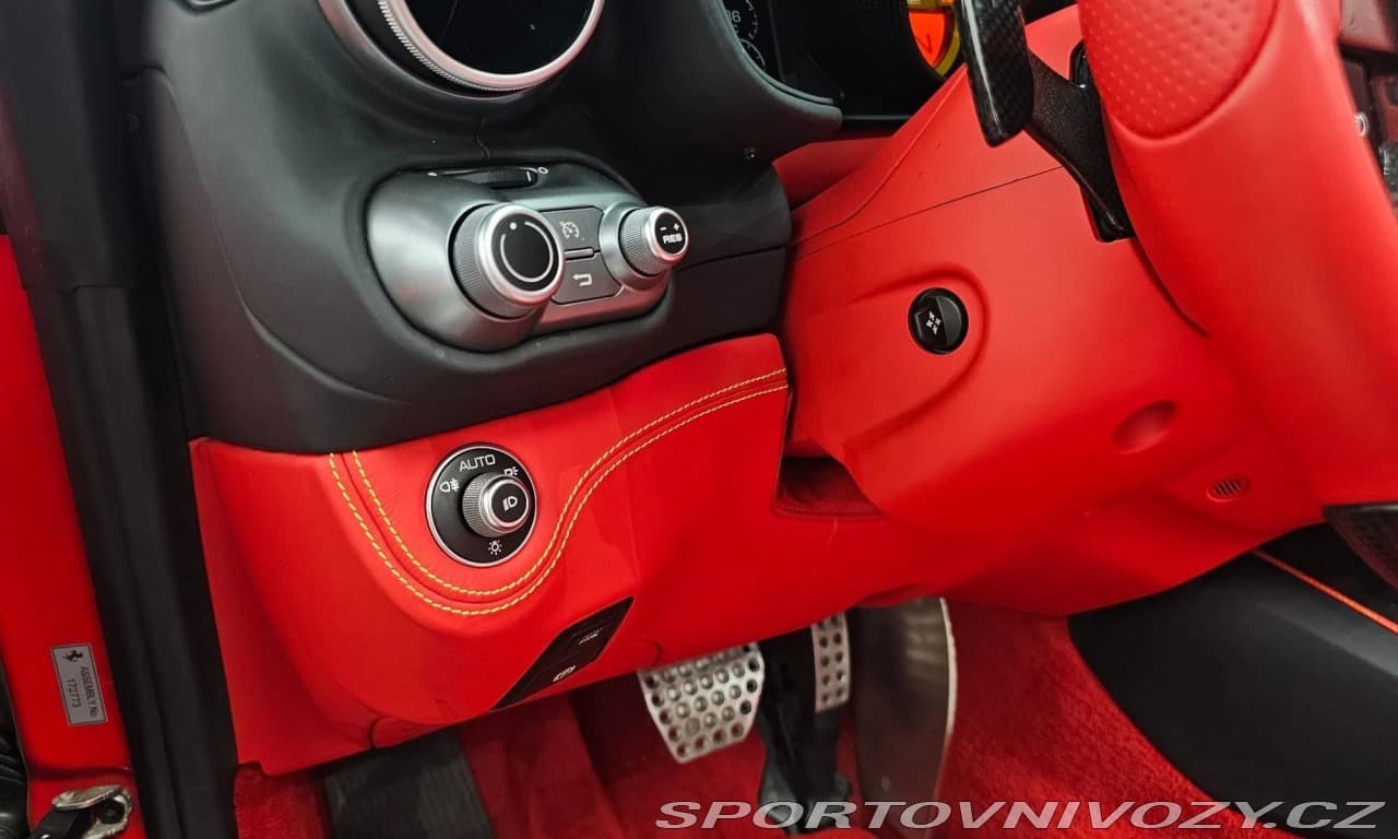 2019 Ferrari PORTOFINO - 19