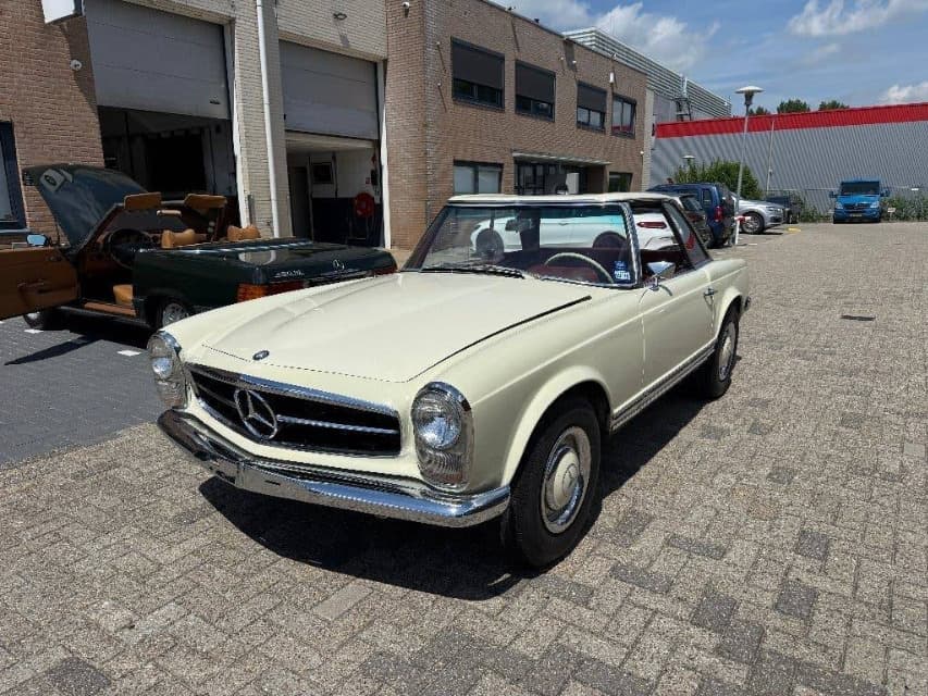 1967 Mercedes-Benz SL