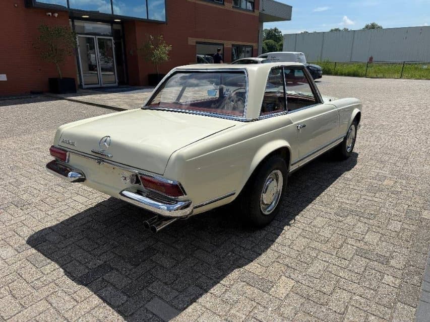 1967 Mercedes-Benz SL - 7