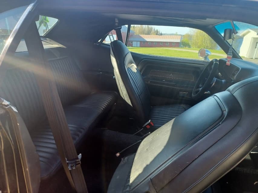 1972 Dodge CHALLENGER - 11