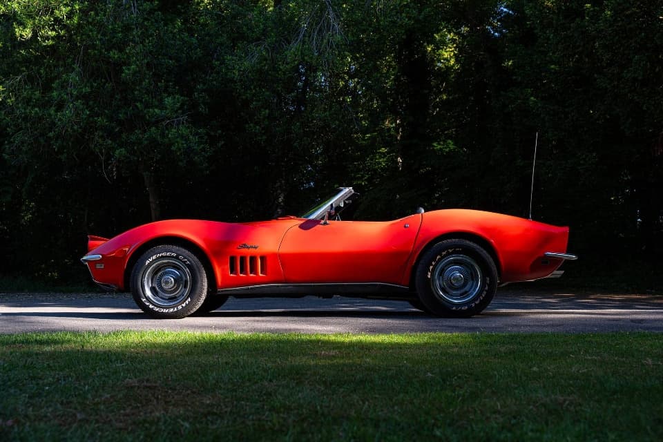 1969 Chevrolet CORVETTE - 8