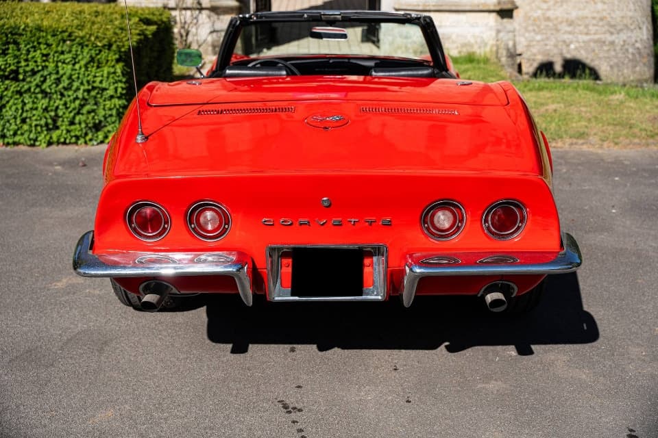 1969 Chevrolet CORVETTE - 13