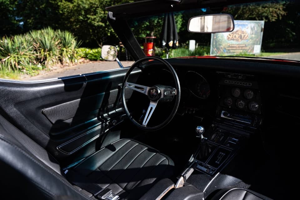 1969 Chevrolet CORVETTE - 14