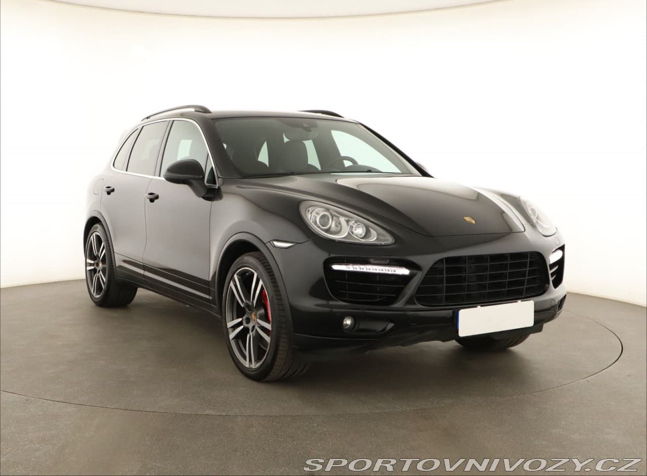 2013 Porsche CAYENNE