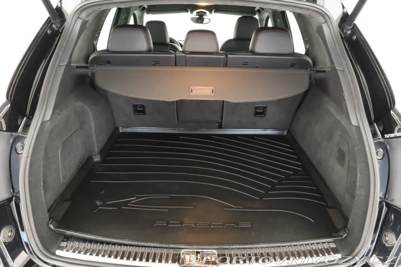 2013 Porsche CAYENNE - 19