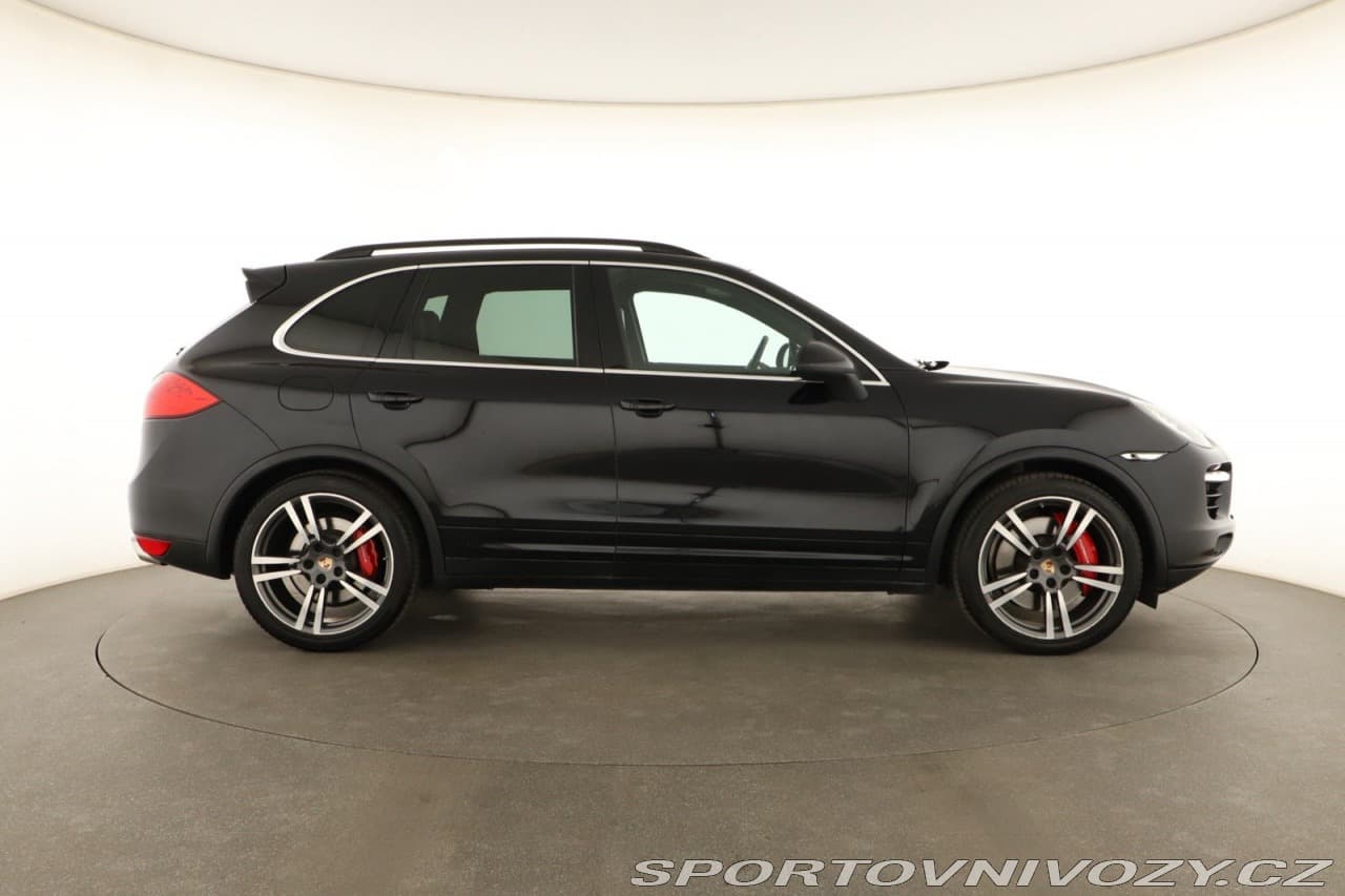 2013 Porsche CAYENNE - 6