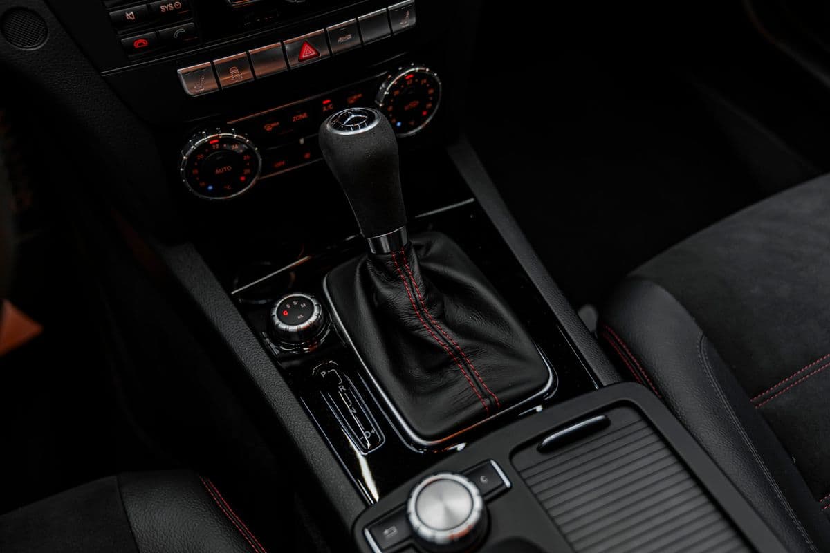 2012 Mercedes-Benz C-CLASS - 13