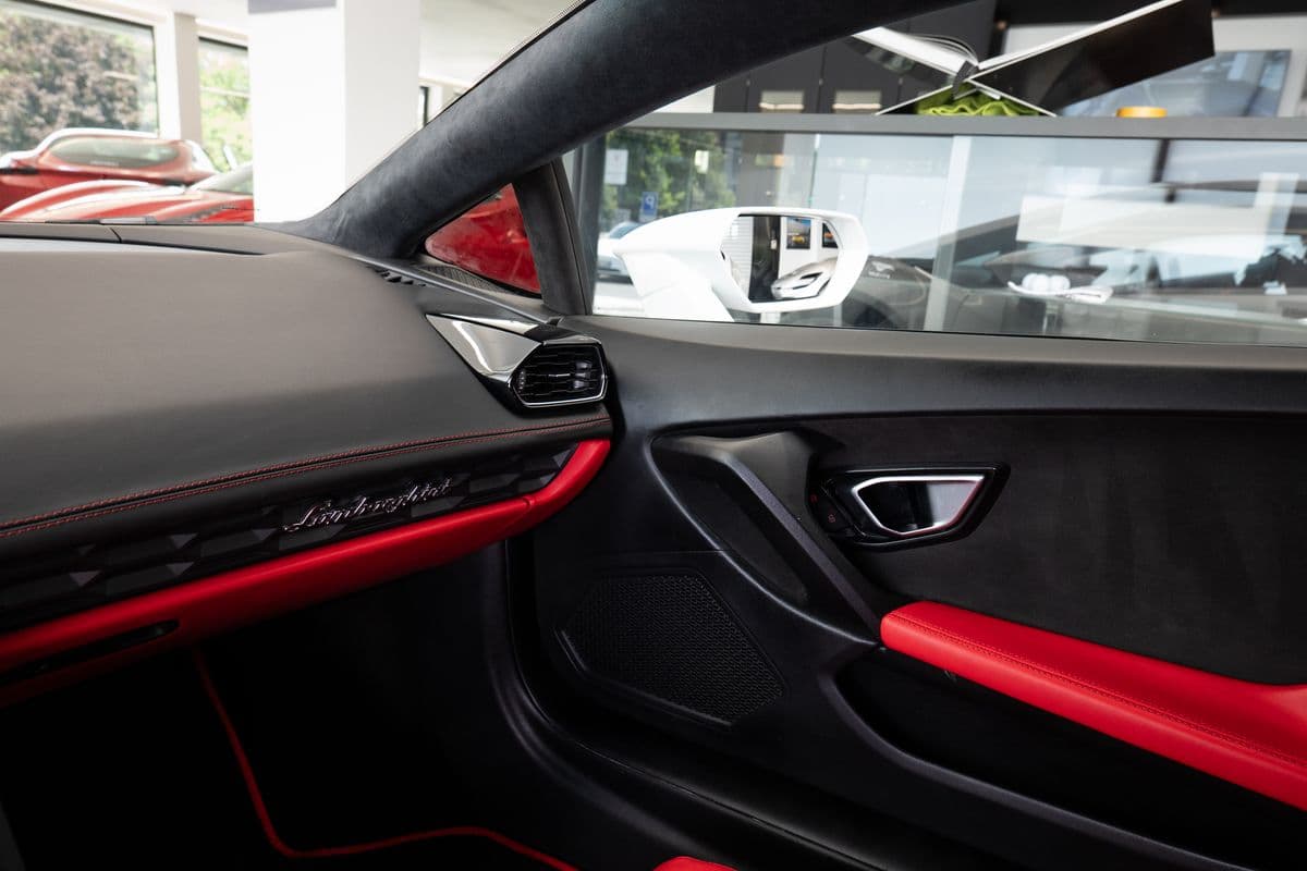 2016 Lamborghini HURACÁN - 12