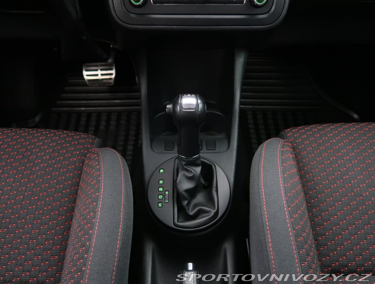 2010 Škoda FABIA - 13