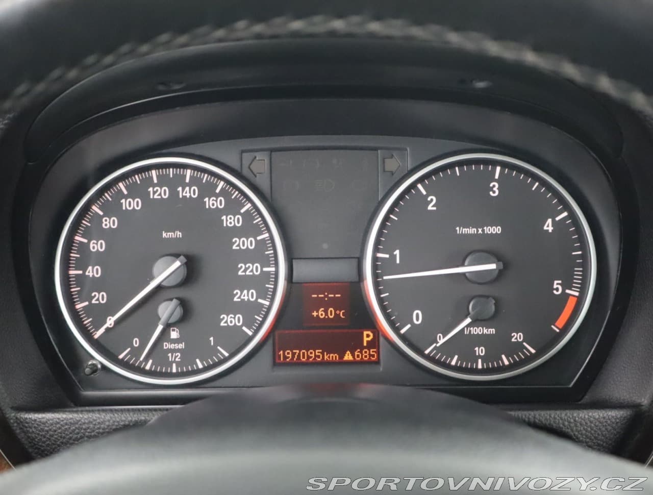 2010 BMW 3-SERIES - 10
