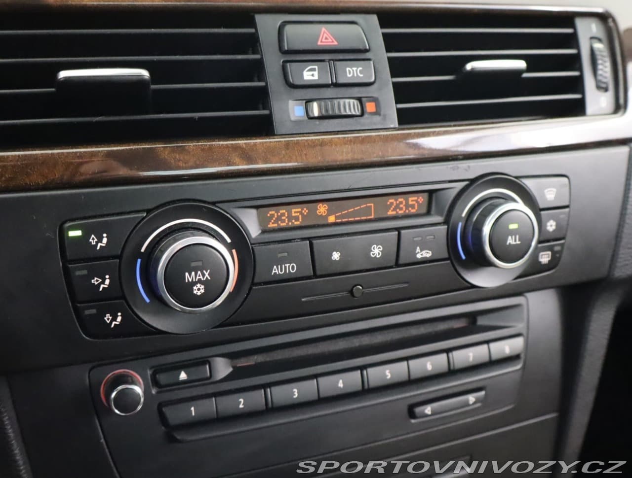 2010 BMW 3-SERIES - 18