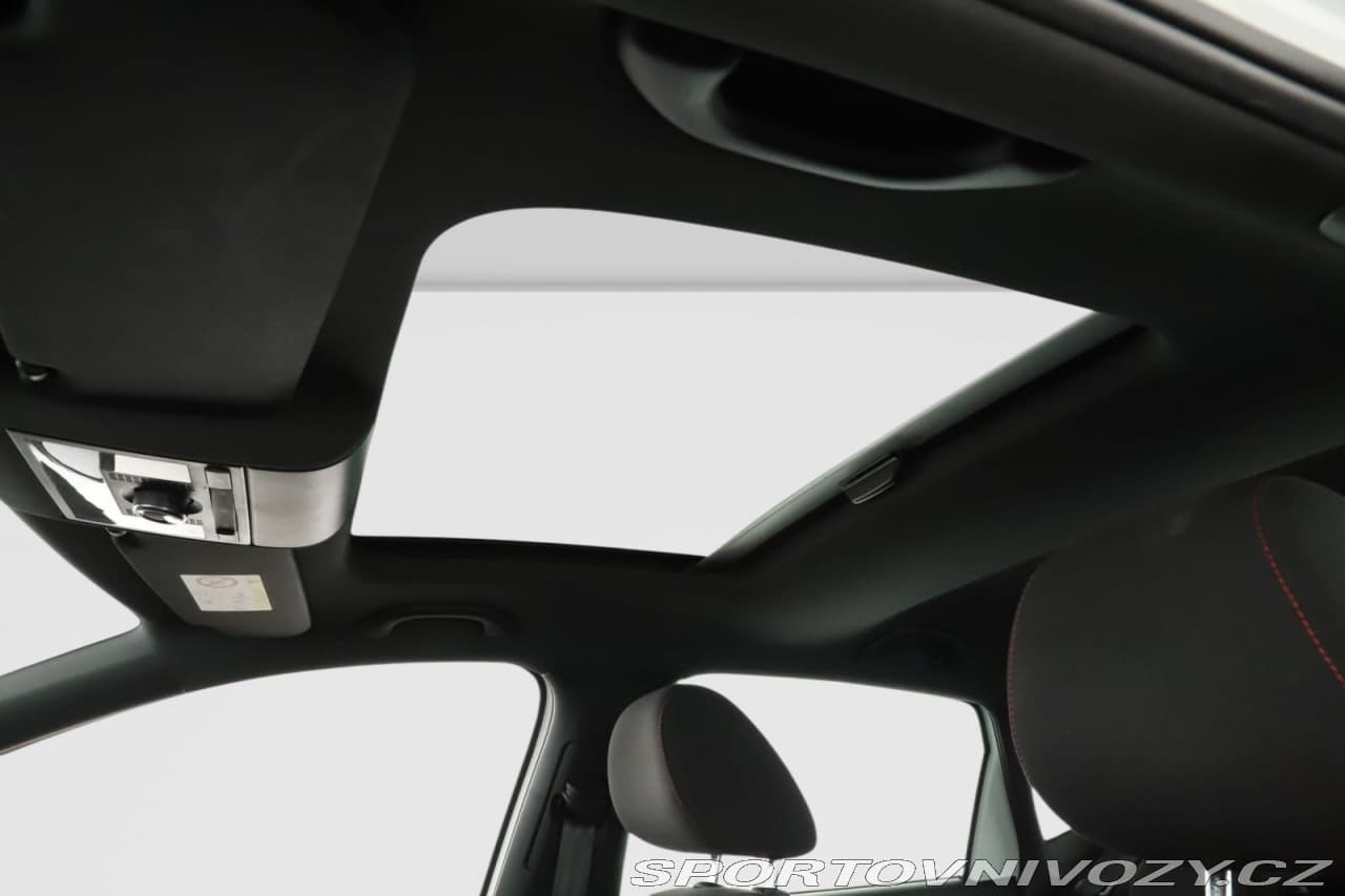 2015 Volkswagen POLO - 11