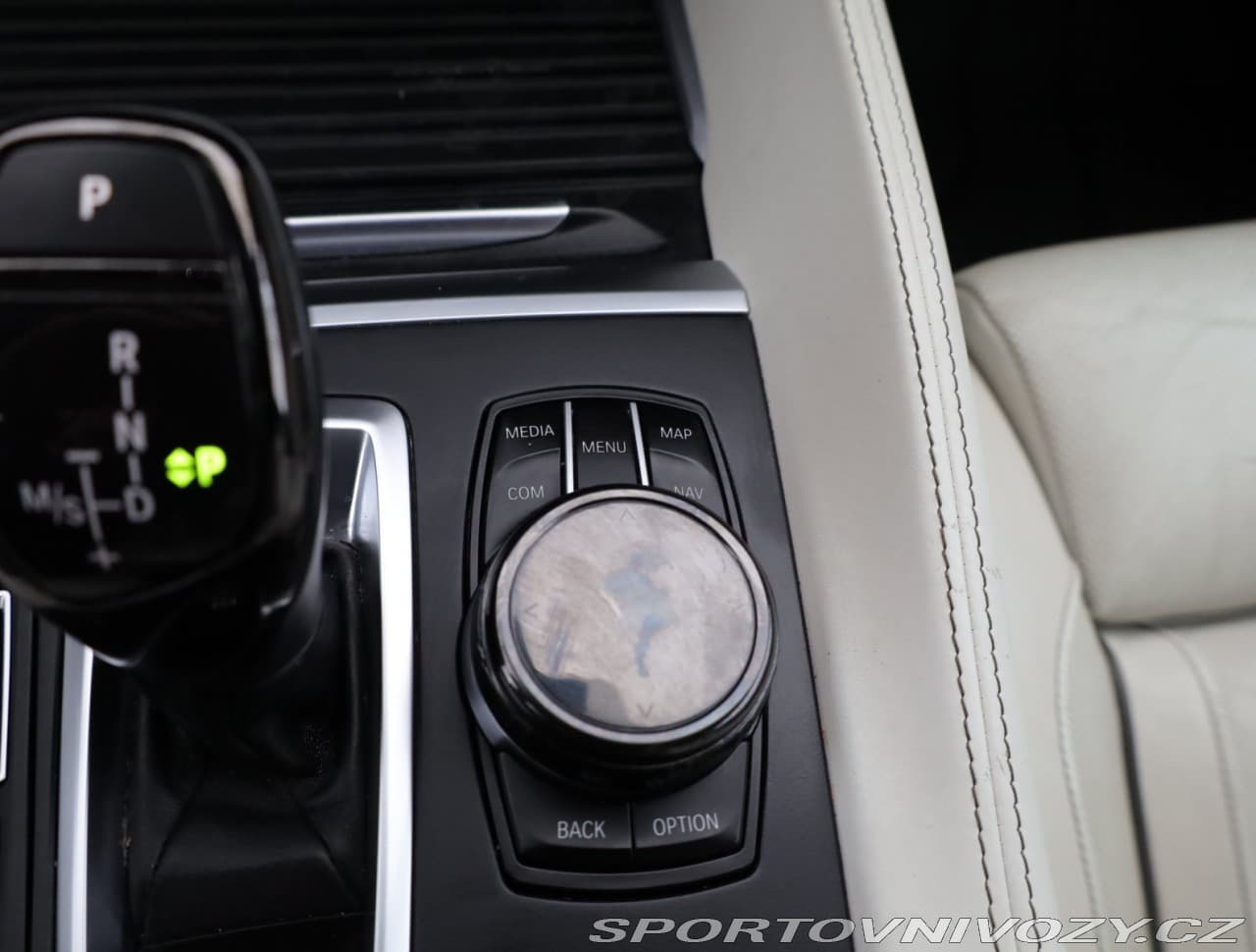 2017 BMW X6 - 13