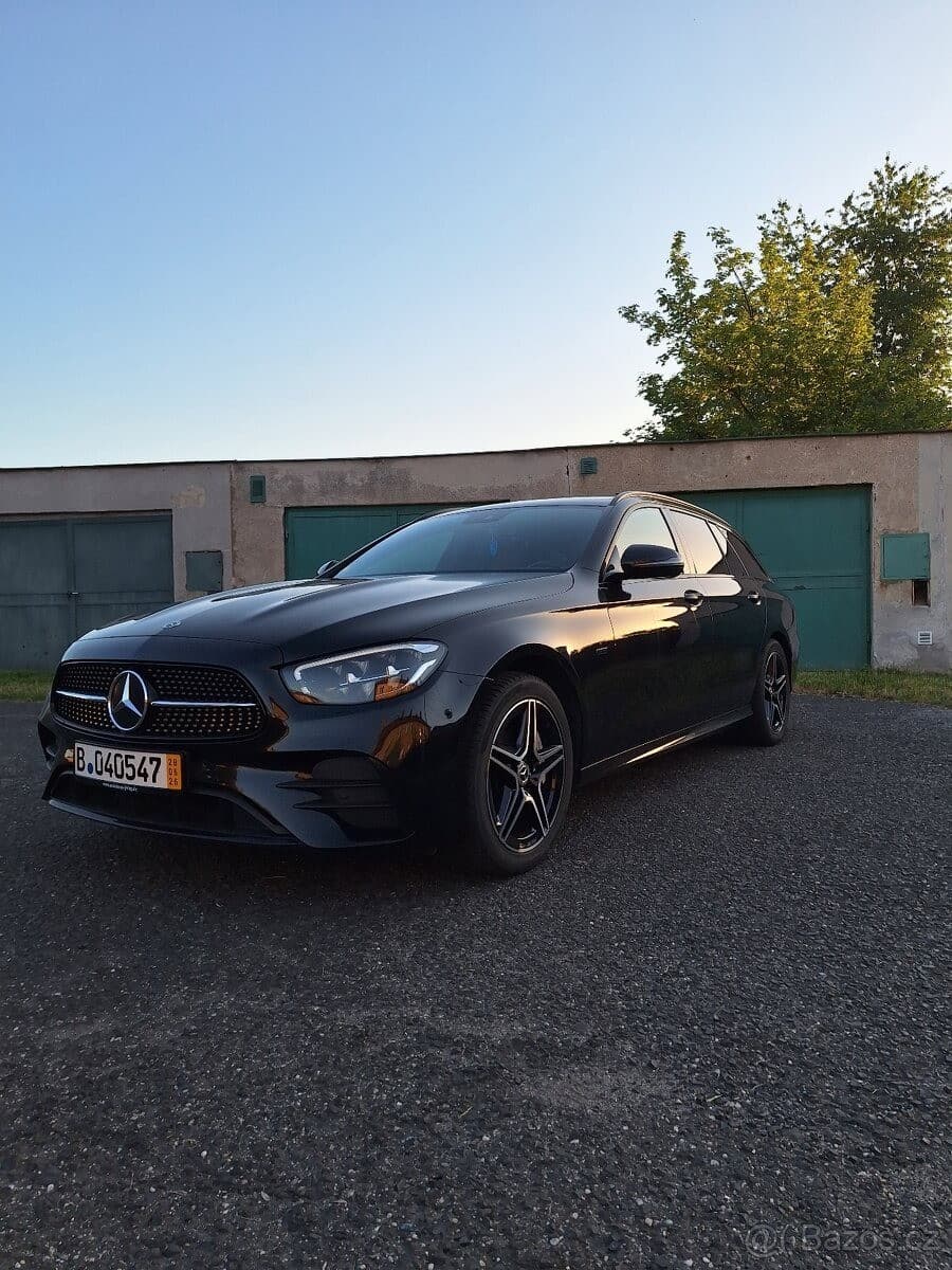 2021 Mercedes-Benz E-CLASS