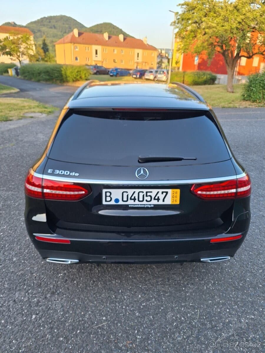2021 Mercedes-Benz E-CLASS - 10