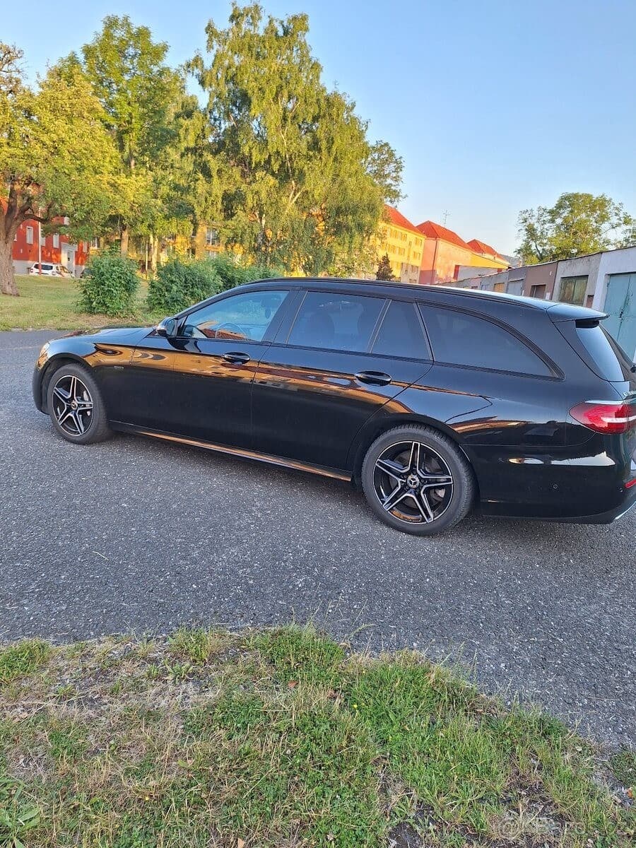 2021 Mercedes-Benz E-CLASS - 9
