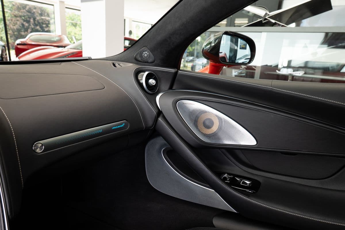 2022 McLaren OSTATNÍ - 14