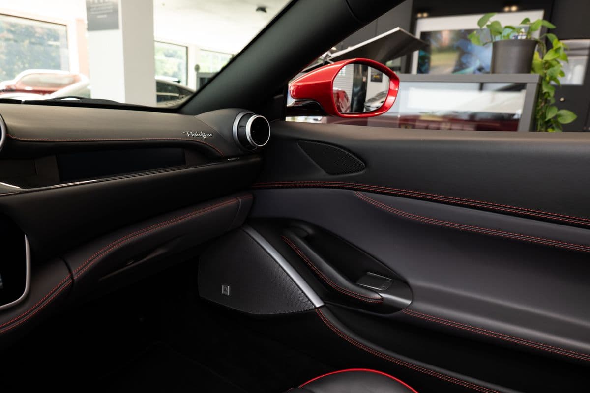 2020 Ferrari PORTOFINO - 14