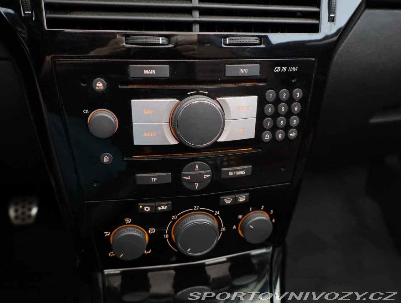 2010 Opel ASTRA - 10