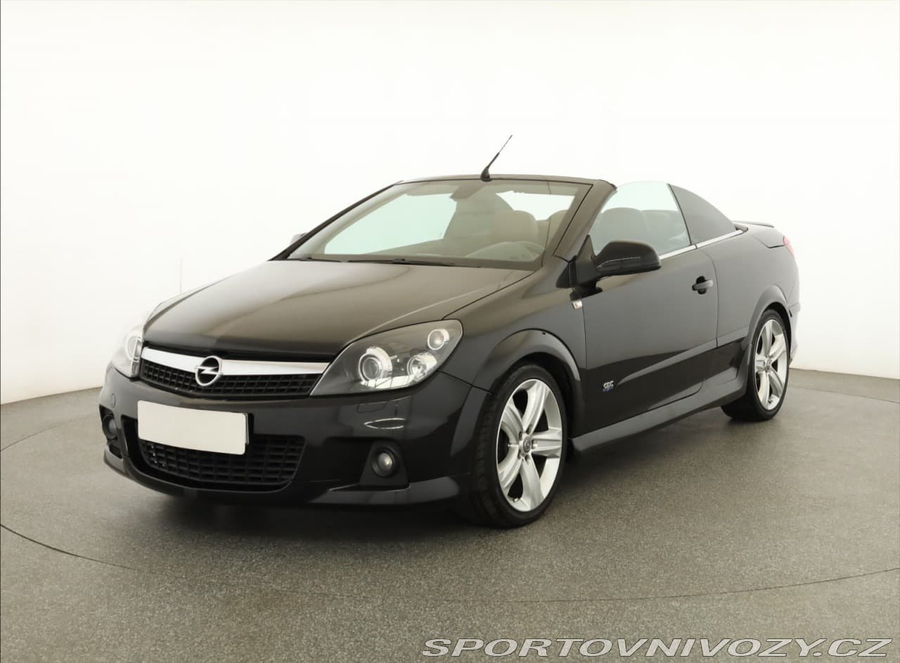 2010 Opel ASTRA - 2