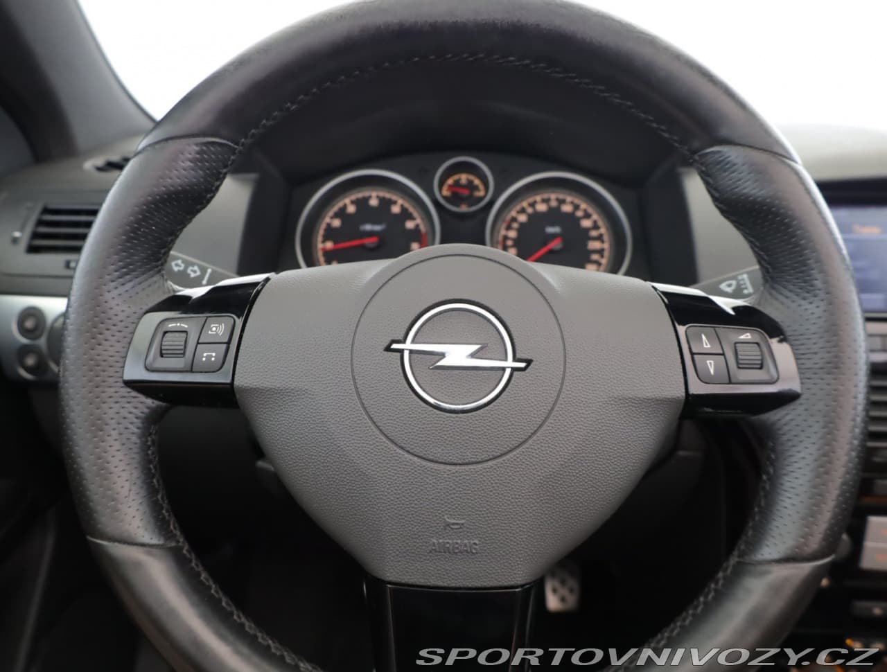 2010 Opel ASTRA - 8
