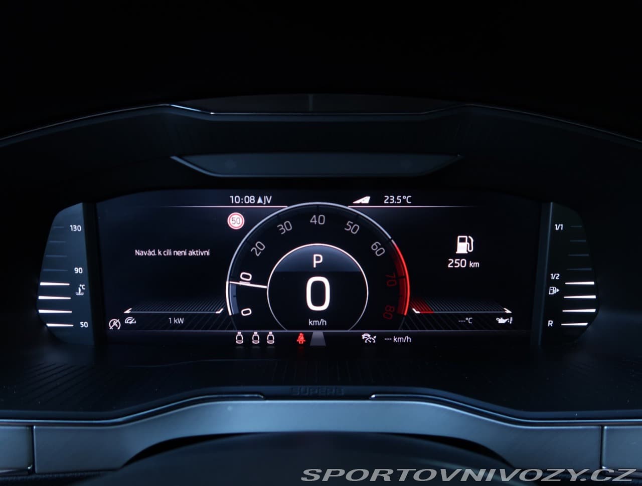 2020 Škoda SUPERB - 11