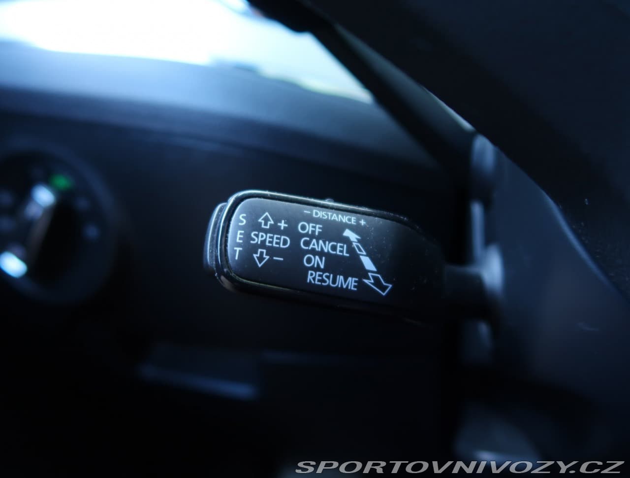 2020 Škoda SUPERB - 17