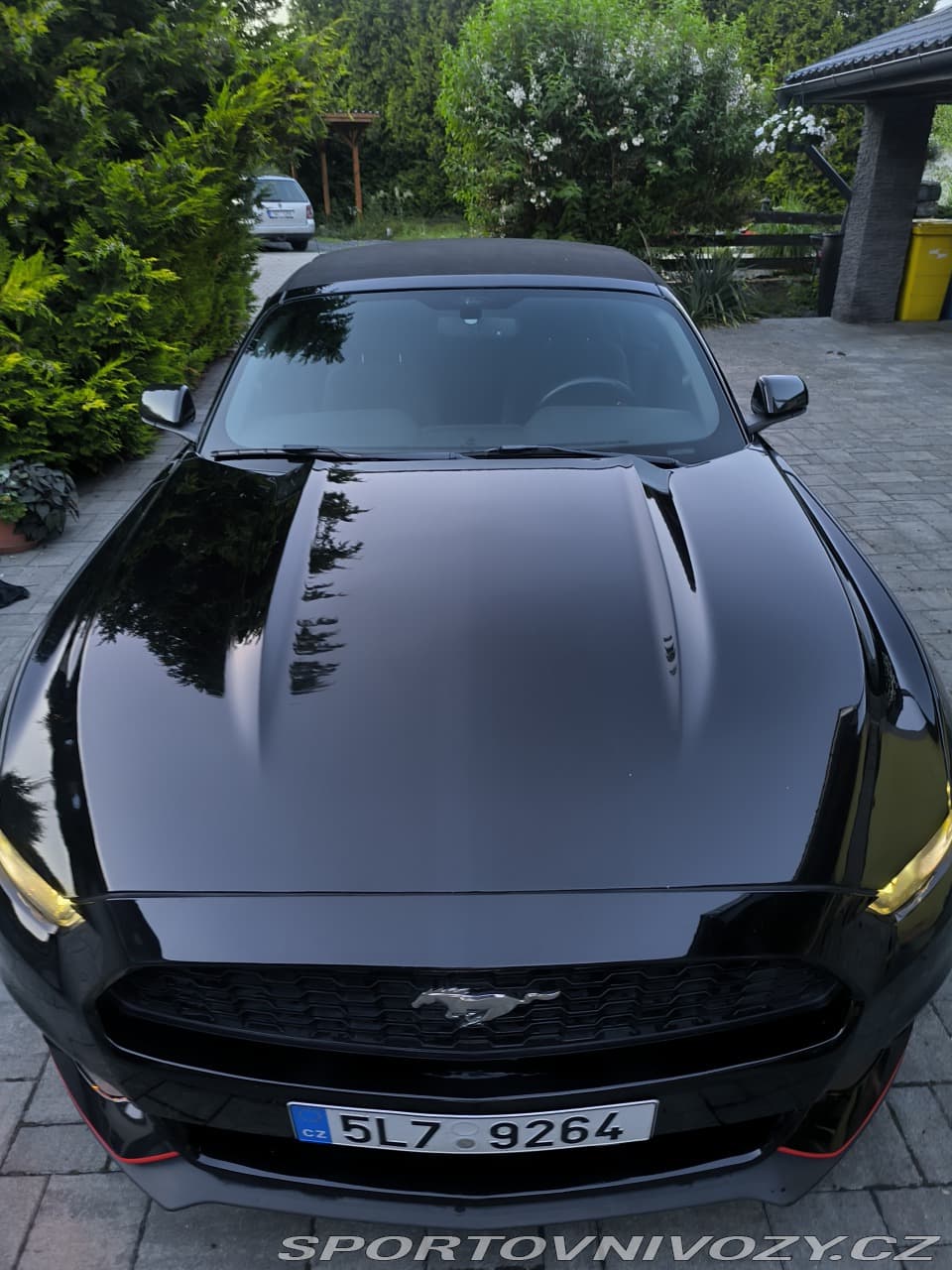 2016 Ford MUSTANG - 9