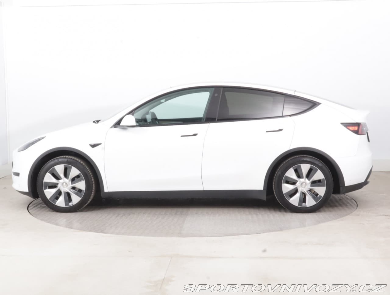 2023 Tesla MODEL Y - 3