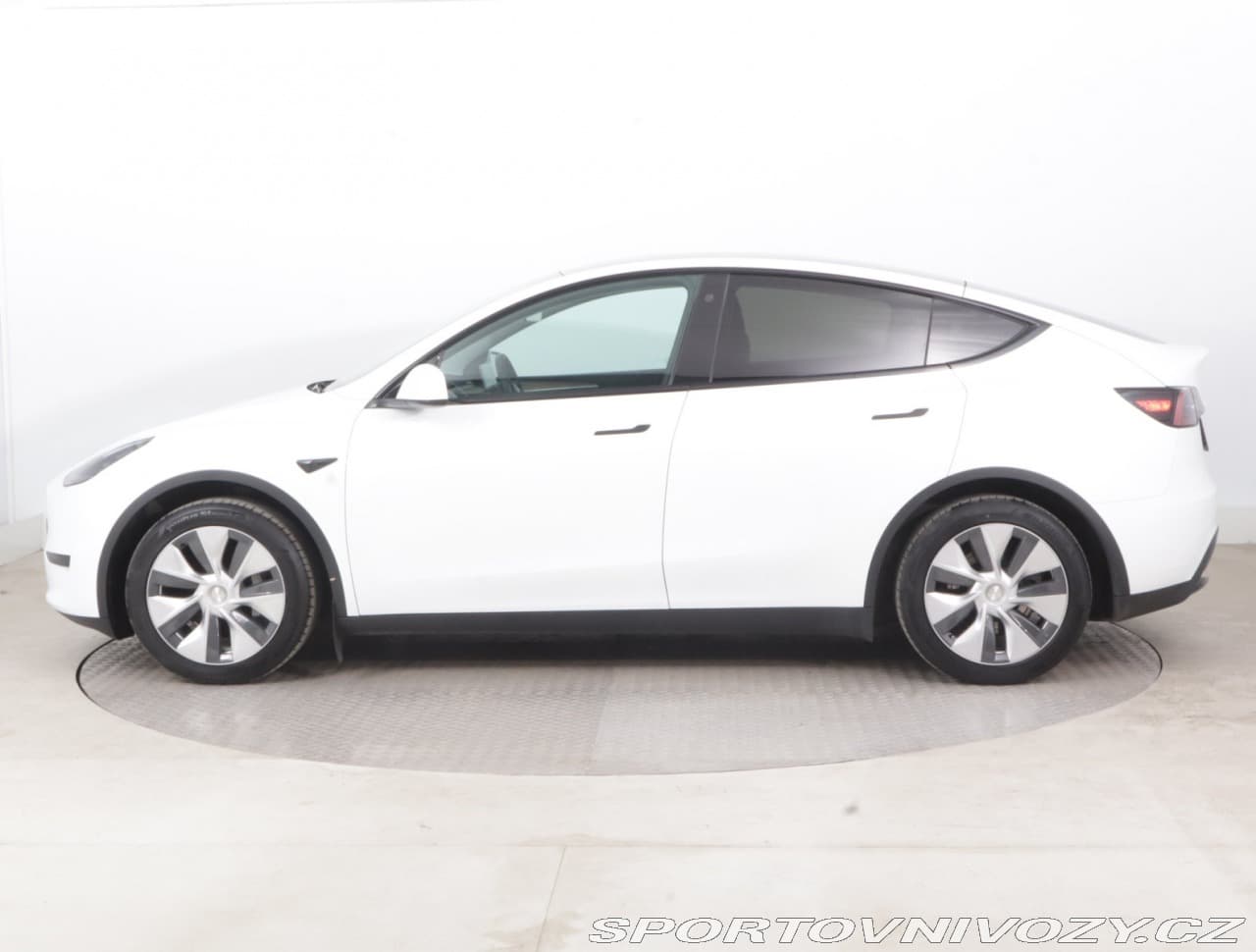 2023 Tesla MODEL Y - 3