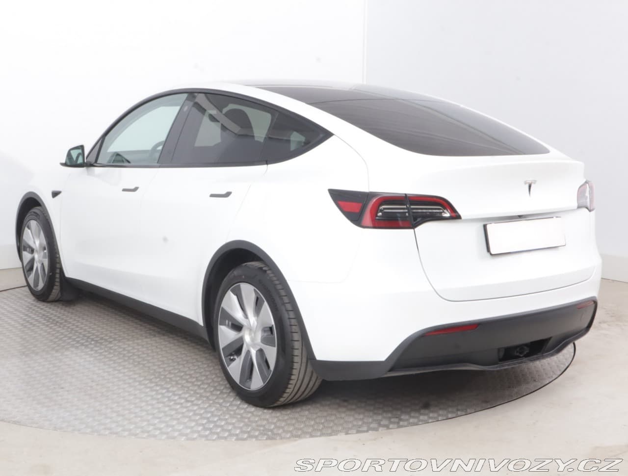 2023 Tesla MODEL Y - 4